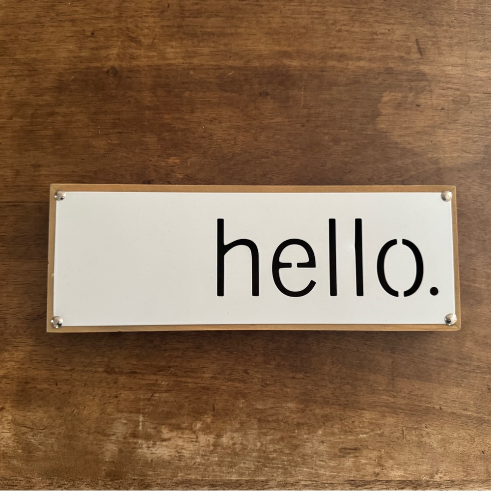 Urban Outfitters “hello” sign